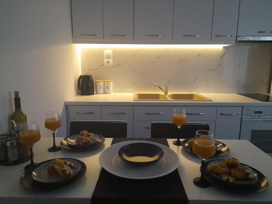 D4 Central Luxury Apartment Volos Luaran gambar